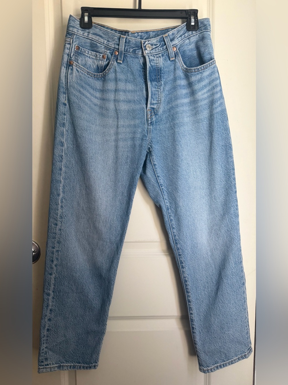 Levi's‎ premium Light Blue Relaxed women’s Jeans butterfly 28x26 casual quality